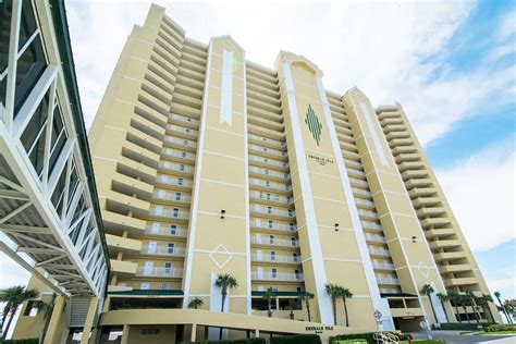 Emerald isle beach resort - Emerald Isle 904 ~ Pensacola Beach Condo Rental by Southern. If you’re looking for the ideal Pensacola Beach condo rental with a variety of resort amenities, then you’ve come to the right place. Emerald Isle 904 is beautifully decorated and …